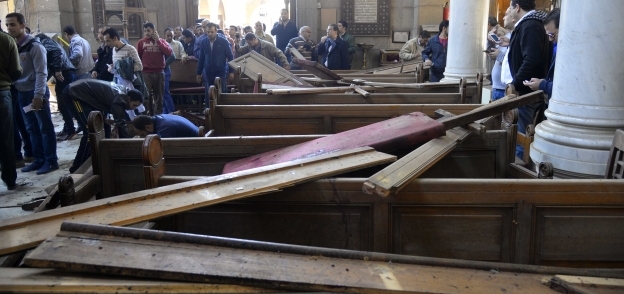 آثار الدمار الذى لحق بالكنيسة البطرسية بعد الحادث الإرهابى