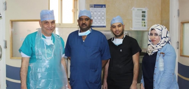 الفريق الطبي بقيادة مسلم