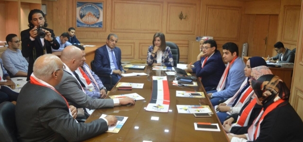وزيرة الهجرة تلتقى وفد الجالية المصرية بأوكرانيا