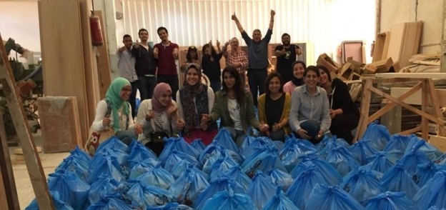 "روتارى فاروس" يوزع 1000 شنطة غذائية فى الإسكندرية