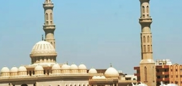مسجد الميناء في البحر الأحمر