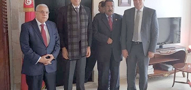 جانب من لقاء رئيس اتحاد الناشرين العرب مع وزير الثقافة التونسي