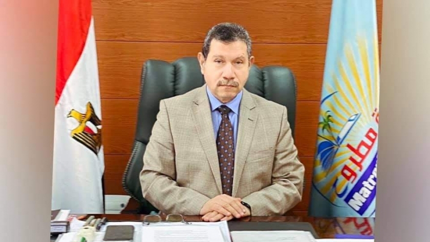 الدكتور مصطفي النجار رئيس جامعة مطروح
