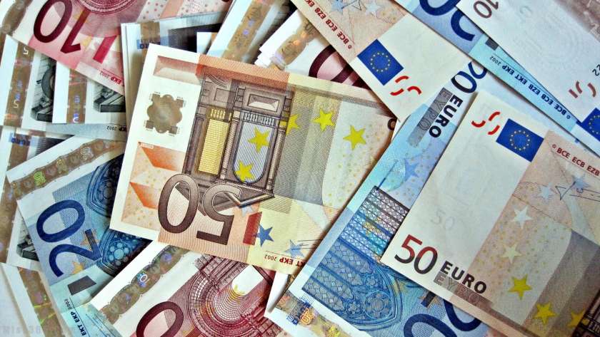 استقرار سعر صرف اليورو في البنوك المصرية