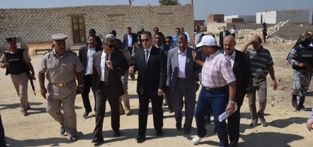 بالصور| محافظ بني سويف ومدير الأمن يشرفان على إزالة التعديات على أملاك الدولة