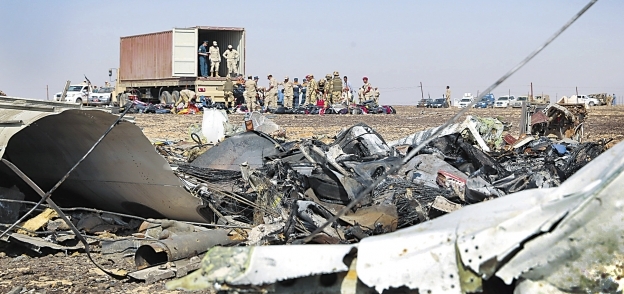 جانب من حطام الطائرة الروسية «صورة أرشيفية»