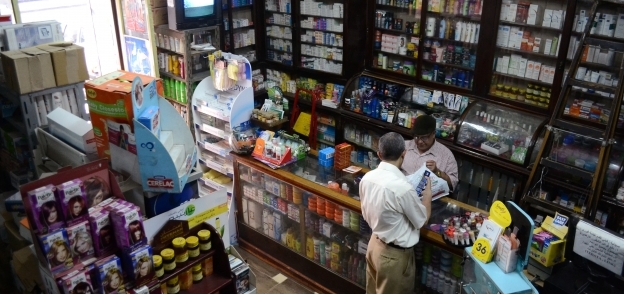 ارتفاع أسعار الأدوية يدفع المصريين لحلول بديلة