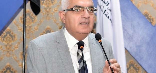 الدكتور أشرف عبد الباسط ، رئيس جامعة المنصورة