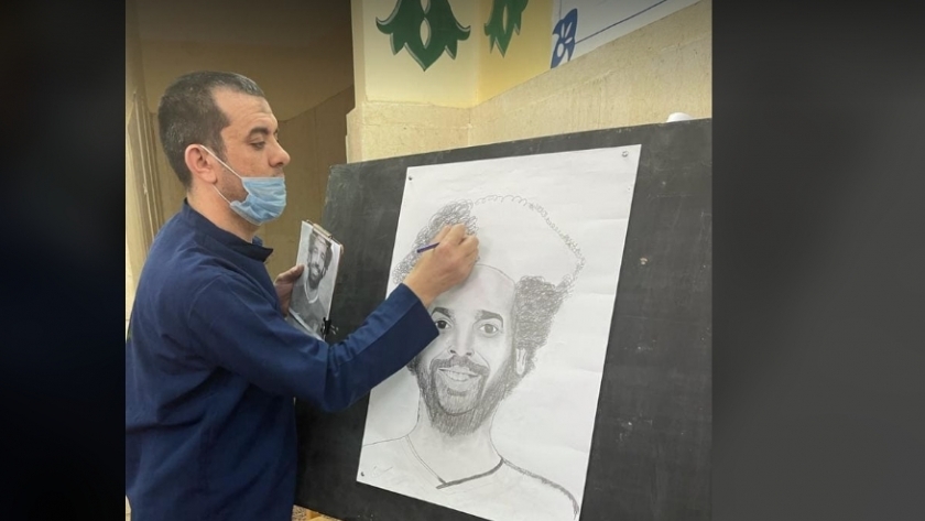 سجين يبدع في رسم محمد صلاح