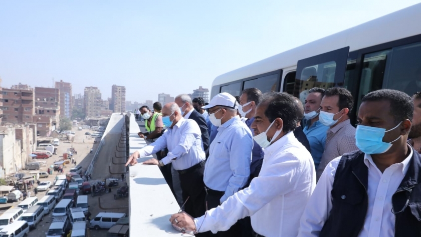وزير النقل يتفقد مواقع عمل تطوير الطريق الدائري حول القاهرة الكبرى