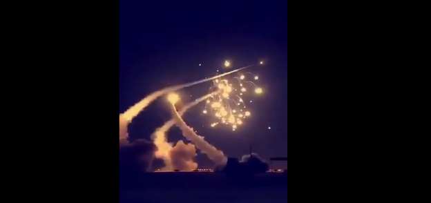لحظة التصدي للصاروخ الحوثي علي الرياض