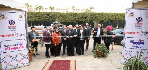 جانب من افتتاح رئيس جامعة القاهرة لملتقي ريادة الأعمال