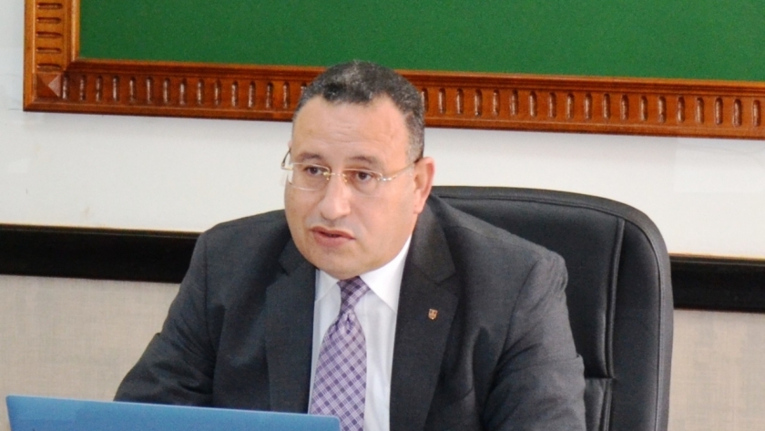 الدكتور عبدالعزيز قنصوه - رئيس جامعة الإسكندرية