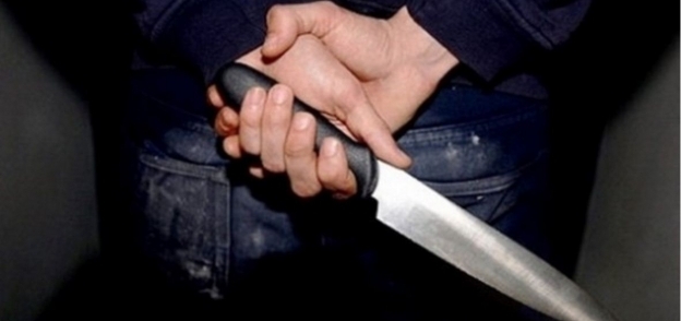 طعننه بسكين في محافظة قنا