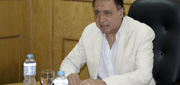 الدكتور أحمد عمادالدين - وزير الصحة