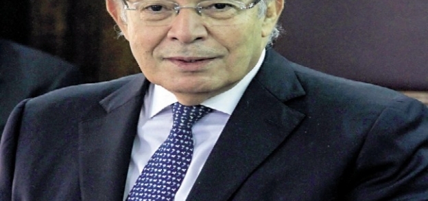 د.هشام الشريف وزير التنمية المحلية