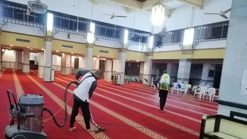 غلق المساجد