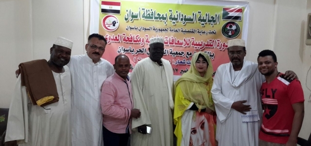 "محجوب" يلتقي بالجالية السودانية بأسوان استعدادا لاحتفالات ذكرى استقلال السودان