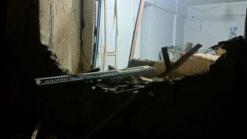 الصور الأولى لآثار سقوط صاروخ في طابا
