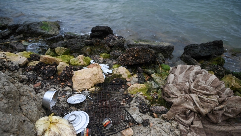 حلقة طعام اخر ما تبقي من ضحايا المركب الغارق في بحيرة مريوط غرب الإسكندرية