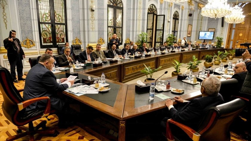 اجتماع اللجنة الخاصة للرد على بيان الحكومة