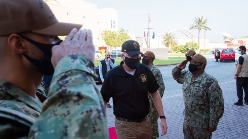وزير الدفاع الأمريكي بالوكالة كريستوفر ميلر خلال زيارته البحرين وقطر
