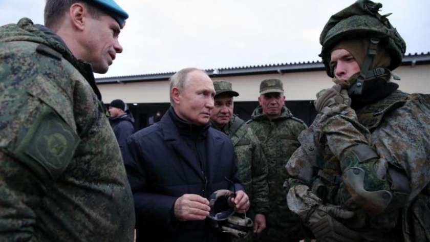 فلاديمير بوتين مع جنود الجيش الروسي