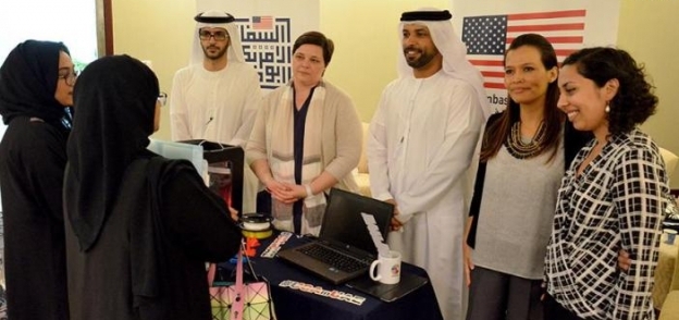 المعهد البترولي يبحث التعاون والابتكارات العلمية للطلاب مع وفد من السفارة الأمريكية بالدولة