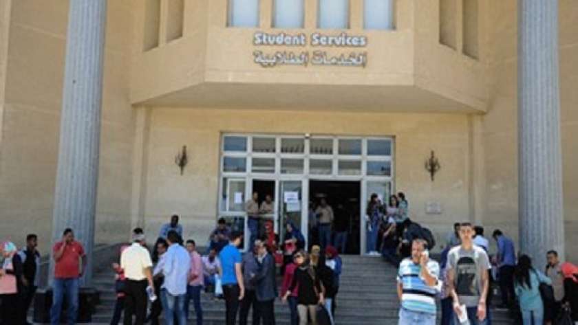 طلاب جامعة مصر يستغيثون بعد إعادة امتحانهم بالكلية - أرشيفية