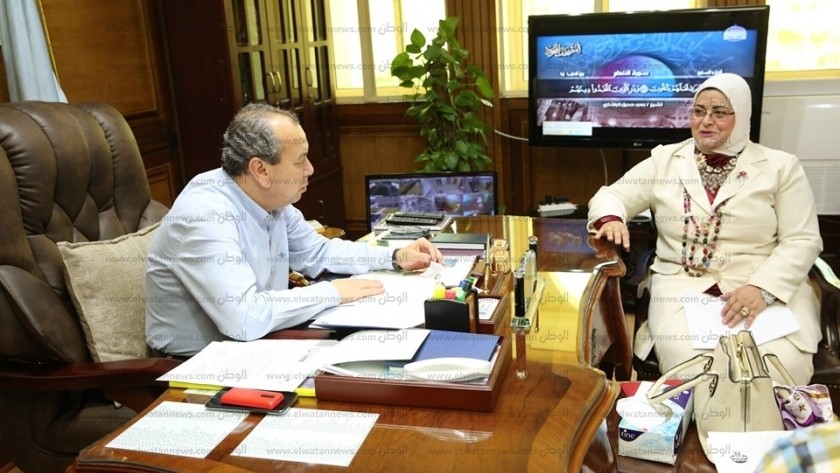 محافظ كفر الشيخ خلال لقاءه مع وكيل وزارة التربية والتعليم