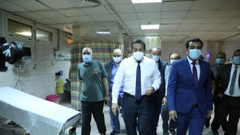 القائم بأعمال وزير الصحة يتفقد مستشفى وادي النطرون التخصصي بالبحيرة