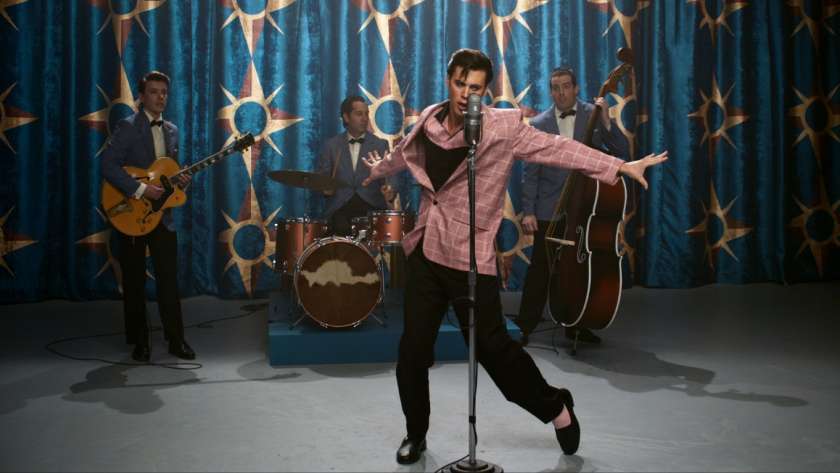 أوستن باتلر في مشهد من فيلم م «Elvis»