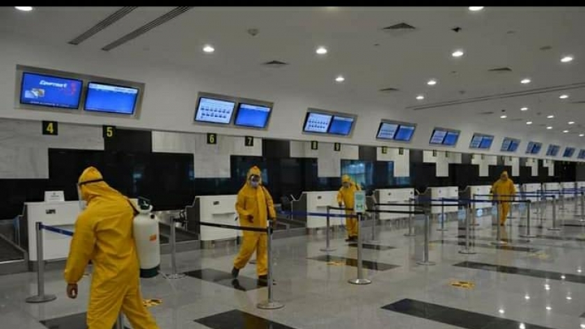 الوفد الأمني الروسي ينتهي من جولاته بمطاري شرم الشيخ والغردقة