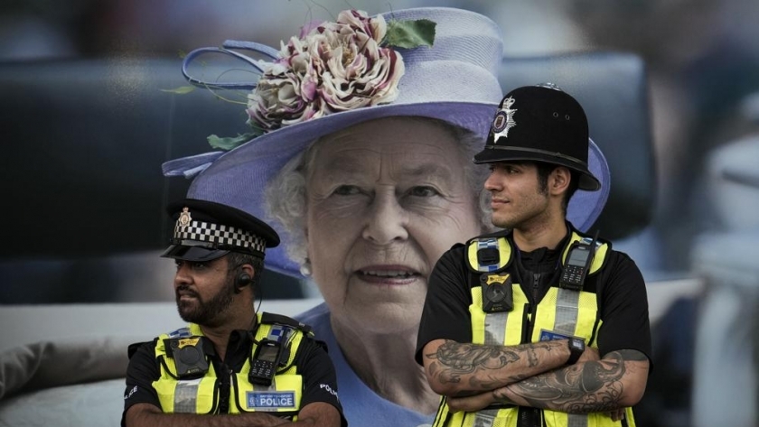 الشرطة البريطانية تنتشر في شوارع لندن لتأمين جنازة الملكة إليزابيث