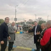 محافظ الإسماعيلية 8نقط ارتكاز لمواجهة مياه الأمطار داخل قطاع المدينة والضواحي.