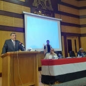 الدكتور أشرف الشرقاوي - وزير قطاع الأعمال العام