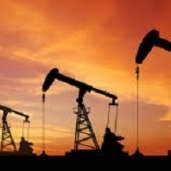 منصات استخراج النفط - أرشيفية