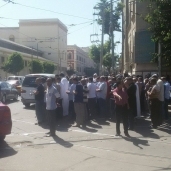 صلاة الجنازة علي ايمان في الشارع