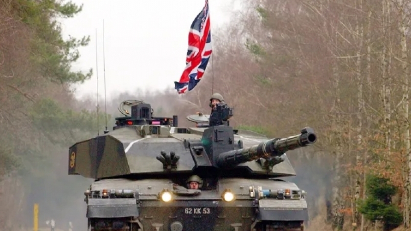 دبابة بريطانية