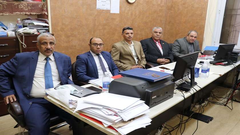 لجنة تلقى طلبات الترشح لانتخابات النقابتين الفرعيتين بالقاهرة والجيزة