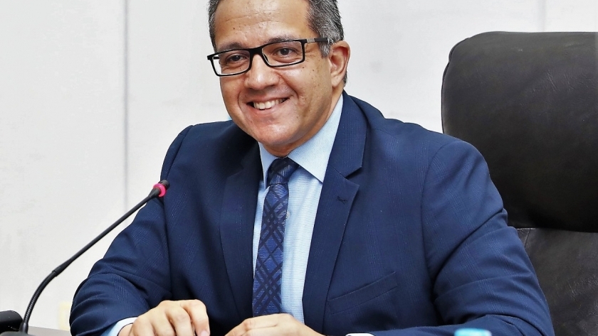 الدكتور خالد العناني .. وزير السياحة و الآثار