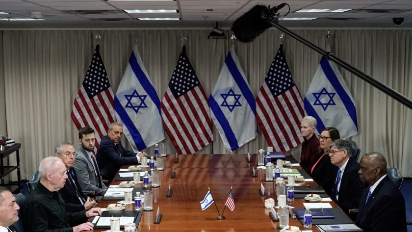 اجتماع وزير الدفاع الإسرائيلي مع نظيره الأمريكي في وقت
