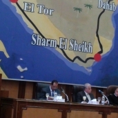 اجتماع محافظ جنوب سيناء مع المجلس التنفيذى