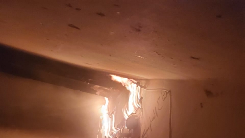 حريق بلوحة كهرباء فى اسيوط