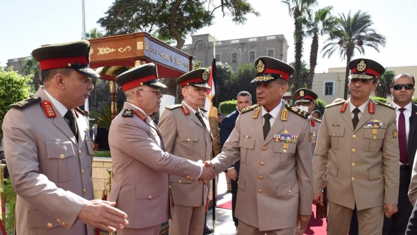 الرئيس ينيب وزير الدفاع للمشاركة في الذكرى السنوية للزعيم جمال عبدالناصر
