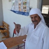 بالصور| توافد المواطنين على اللجان الانتخابية في جولة الإعادة بالبحر الأحمر