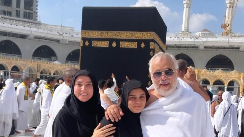 روجينا وأشرف زكي مع ابنتهما مريم