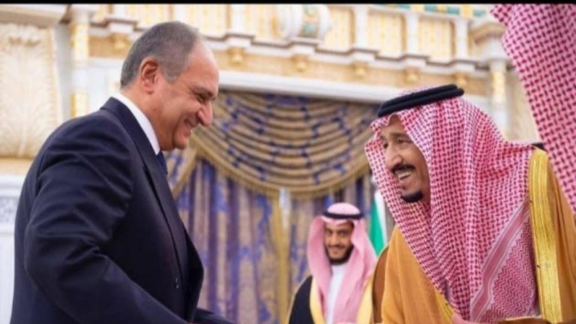 السفير احمد فاروق مع الملك سلمان