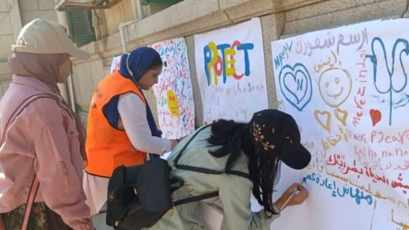 مقر صندوق مكافحة وعلاج الإدمان يستقبل طلاب جامعة القاهرة للتوعية بأضرار المخدرات