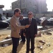 نائب محافظ القاهرة يتفقد موقع شارع مصر